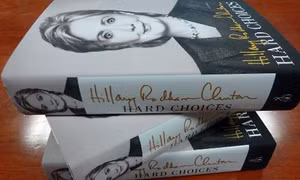Bà Clinton nói gì về Nga, Trung Quốc trong cuốn hồi ký mới?