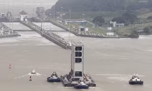 Đòi 737 triệu USD chi phí phụ trội mở rộng kênh đào Panama