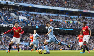 Manchester City lại làm chủ trận derby