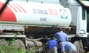 Nạn trộm cắp xăng ở Bình Dương - Kỳ 1: Ngang nhiên hoành hành