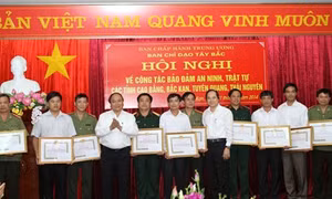Giữ vững an ninh chính trị vùng Tây Bắc 
