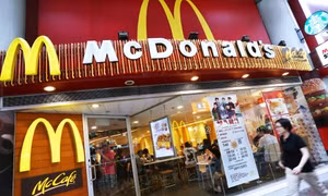 McDonald Hong Kong dính nghi án thịt bẩn