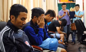 Những “con sâu” làm rầu bóng đá