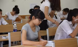 Thí sinh hào hứng với đề thi cao đẳng