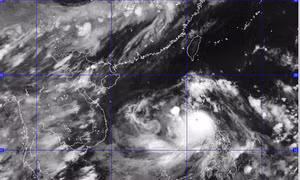 Bão Rammasun đi vào Biển Đông, trở thành cơn bão số 2 