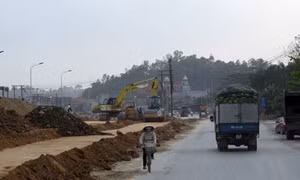 Nhiều vi phạm an toàn giao thông khi thi công QL 1A