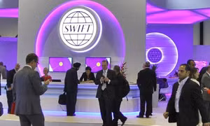 SWIFT phản đối loại Nga khỏi hệ thống tài chính quốc tế