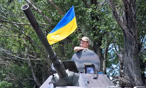 Ukraine: Lực lượng ly khai nã pháo vào quân đội ở Slavyansk
