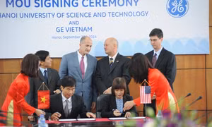 Đẩy mạnh đào tạo trong lĩnh vực hàng không, năng lượng