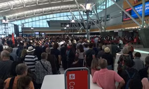 Sây bay Sydney náo loạn vì... iPad