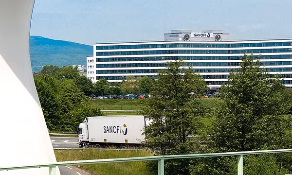 Trụ sở chính của Sanofi tại Frankfurt, Đức. Ảnh: Wikimedia Commons