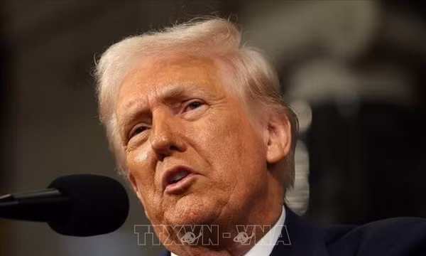 Lý do ông Trump kêu gọi Ukraine thay tổng thống?
