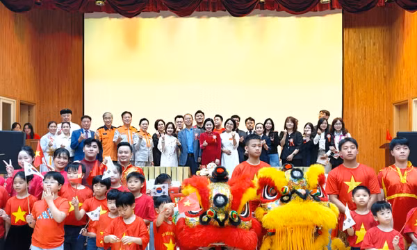 Lan tỏa tình quê hương và gắn kết cộng đồng người Việt tại Incheon