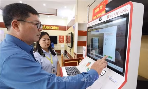 Kiosk thông minh giúp người dân tự tin trên môi trường số