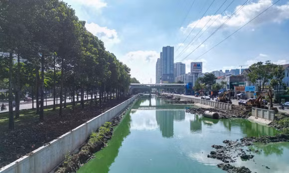 TP Hồ Chí Minh nạo vét rạch Đá Đỏ, tăng khả năng thoát nước