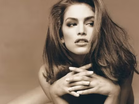 Cindy Crawford làm phim về cuộc chiến ngầm trong làng người mẫu ảnh 1