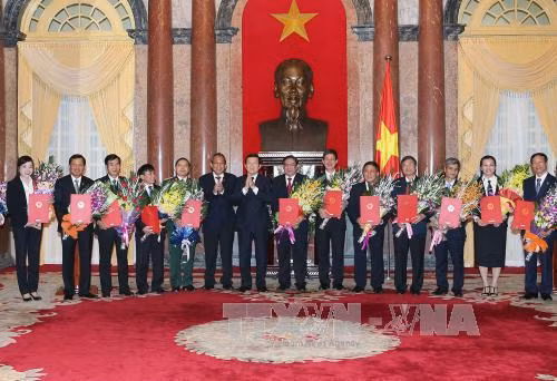 Chủ tịch nước trao quyết định bổ nhiệm thẩm phán Tòa án NDTC ảnh 2