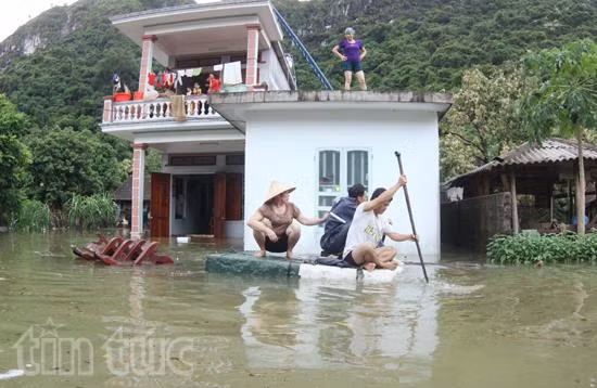 Xã Việt Hải, Hải Phòng bị cô lập 4 ngày liên tiếp vì mưa lớn ảnh 4