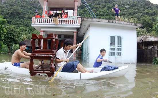 Xã Việt Hải, Hải Phòng bị cô lập 4 ngày liên tiếp vì mưa lớn ảnh 6