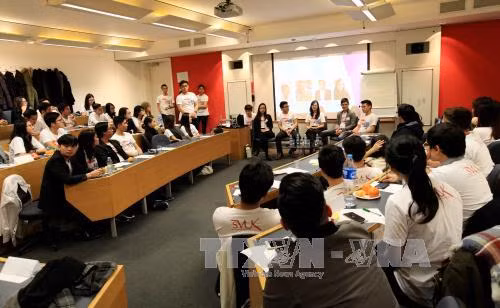 "Leader Camp" - sân chơi mới cho các thủ lĩnh sinh viên Việt Nam tại Anh ảnh 1