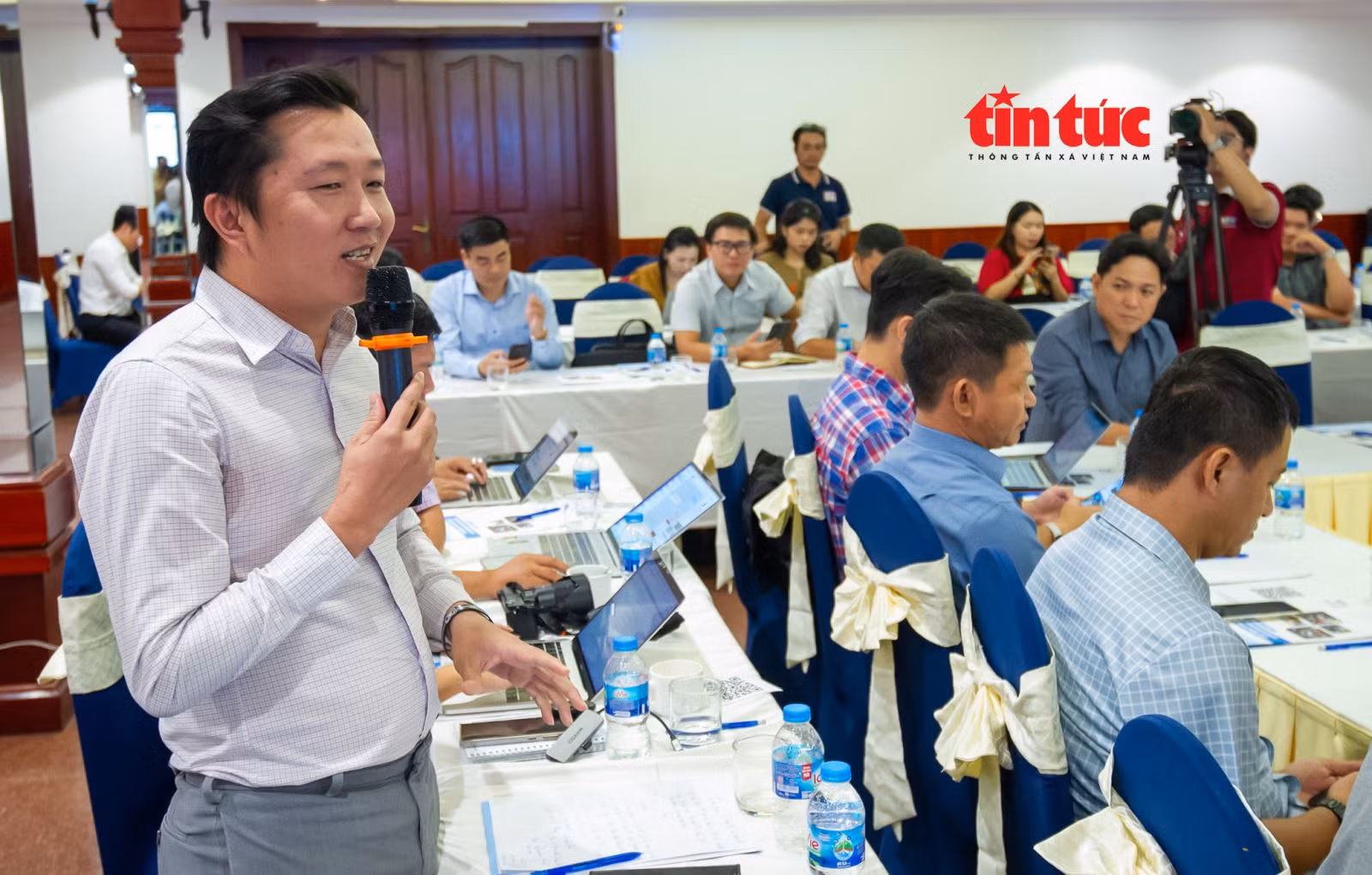 Chú thích ảnh