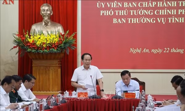 Phó Thủ tướng Lê Tiến Châu đề nghị Nghệ An lưu ý 3 vấn đề lớn