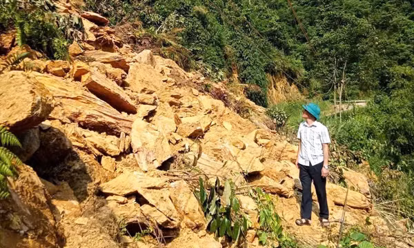 Lào Cai tập trung khắc phục sạt lở khiến 40 hộ dân bị cô lập
