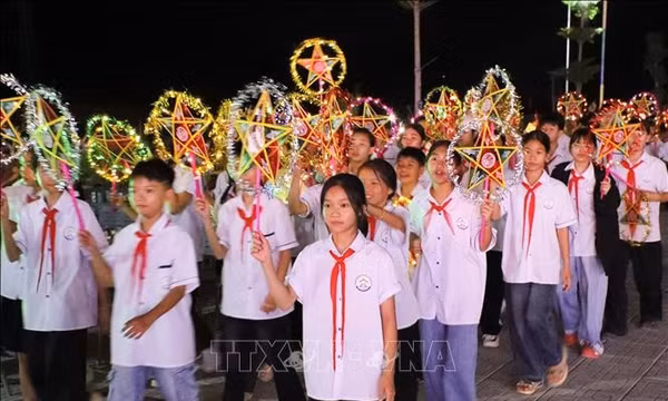 Tết Trung thu thắp sáng những ước mơ tuổi thơ
