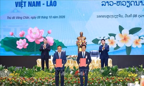 Việt Nam và Lào 'gắn kết chiến lược' trong lĩnh vực kinh tế