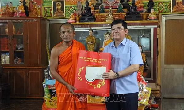 Quan tâm đời sống văn hóa, tín ngưỡng của đồng bào Khmer