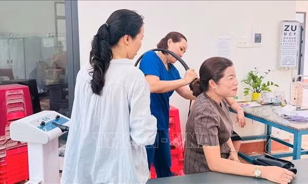 Tạo dựng mạng lưới an sinh xã hội vững chắc từ y tế cơ sở