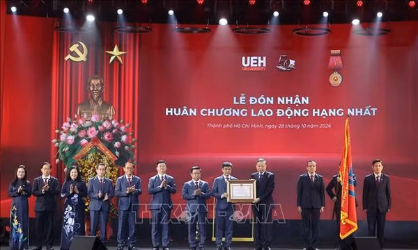 Tổng Bí thư, Chủ tịch nước dự Lễ kỷ niệm 50 năm thành lập Đại học Kinh tế TP Hồ Chí Minh