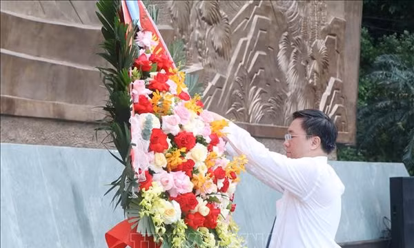Khơi dậy niềm tự hào, ý thức trách nhiệm của thế hệ trẻ