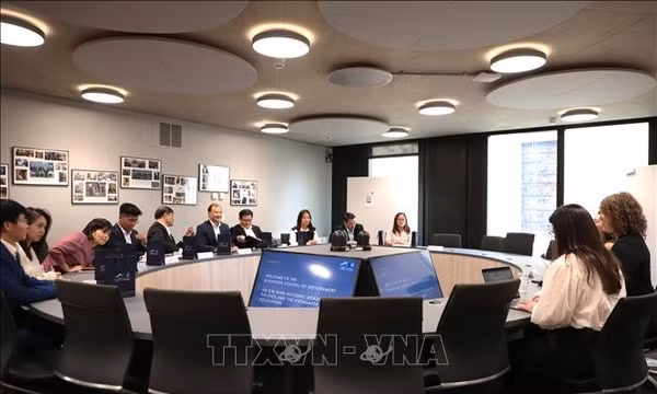 Hợp tác đào tạo, nghiên cứu lý luận giữa Việt Nam và Vương quốc Anh