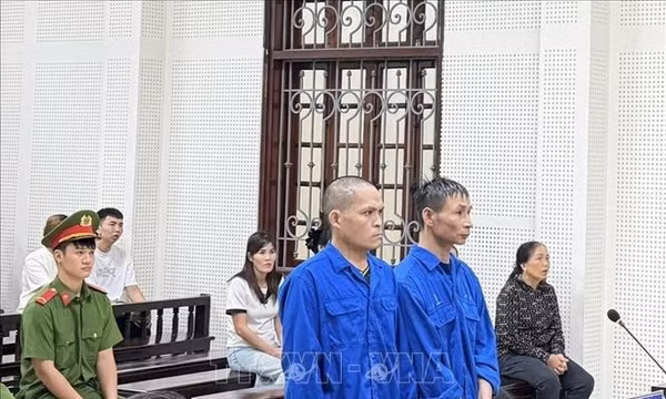 Xét xử 2 đối tượng về tội 'Giết người'