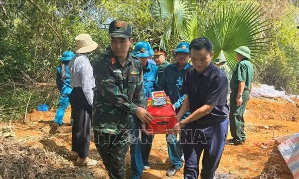 Đón các liệt sĩ trở về quê hương từ các nguồn tin quý giá
