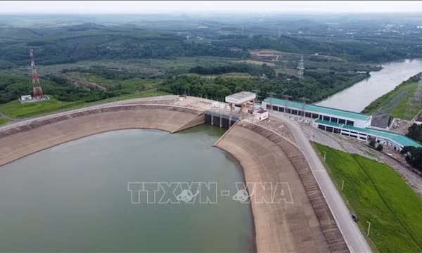 Triều cường sông Đồng Nai đang lên cao, thủy điện Trị An giảm xả lũ