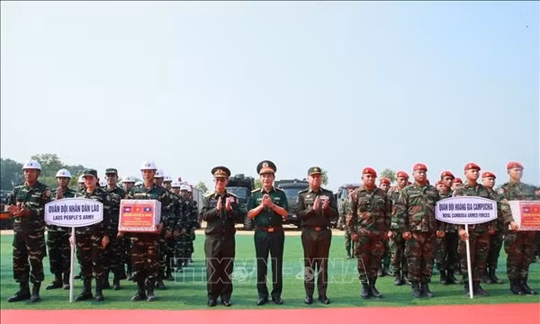 Quân đội Việt Nam - Lào - Campuchia diễn tập chung về phòng thủ dân sự
