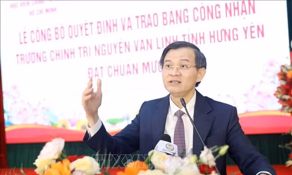 Đổi mới đào tạo và xây dựng trường Đảng mẫu mực tại Hưng Yên