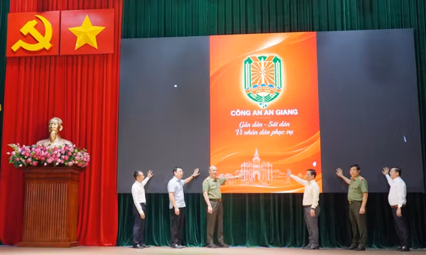 Kết nối người dân và lực lượng Công an trên môi trường số
