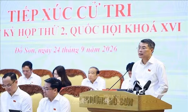 Thủ tướng Lê Minh Hưng tiếp xúc cử tri thành phố Hải Phòng trước Kỳ họp thứ hai Quốc hội khoá XVI