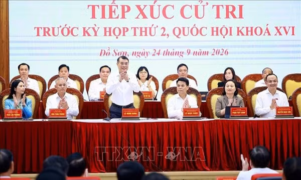 Tiếp xúc cử tri: Rút ngắn khoảng cách từ nghị trường đến thực tiễn đời sống