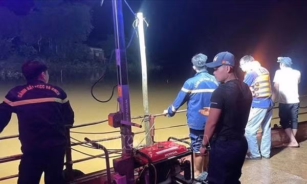 Tìm thấy thi thể người đàn ông rơi xuống lòng hồ ở Bù Đăng