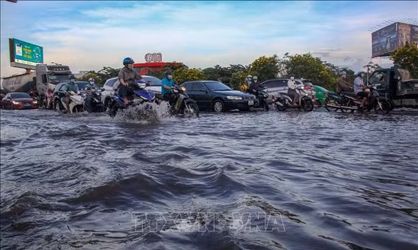 Cảnh báo triều cường ở ven biển Nam Bộ