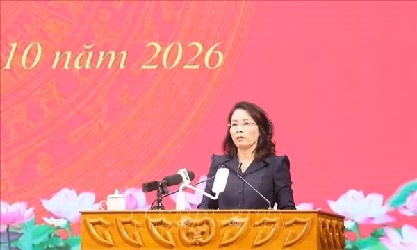 Đưa nghị quyết vào thực tiễn, gắn với nhiệm vụ phát triển địa phương