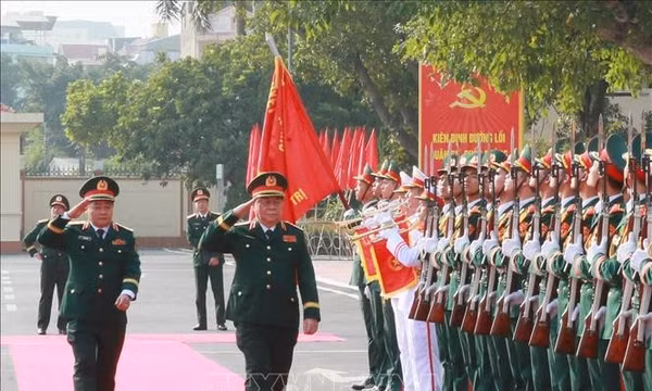 Kỷ niệm 75 năm Ngày truyền thống Học viện Chính trị