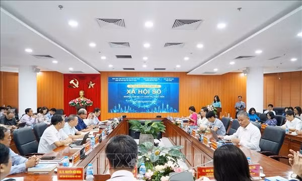 Lời giải cho những nguy cơ nảy sinh từ xã hội số