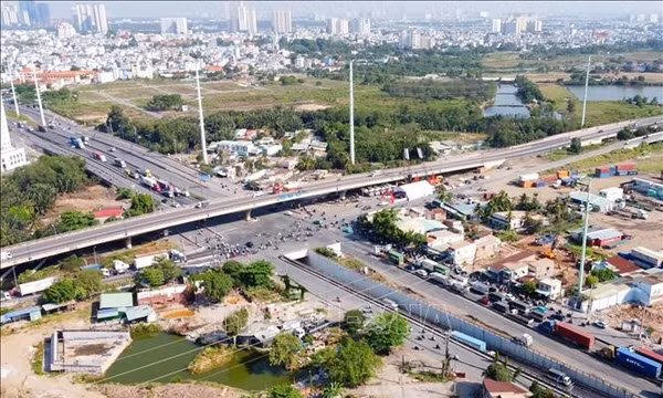 Triển khai giải pháp giảm ùn tắc tại nút giao Mỹ Thủy