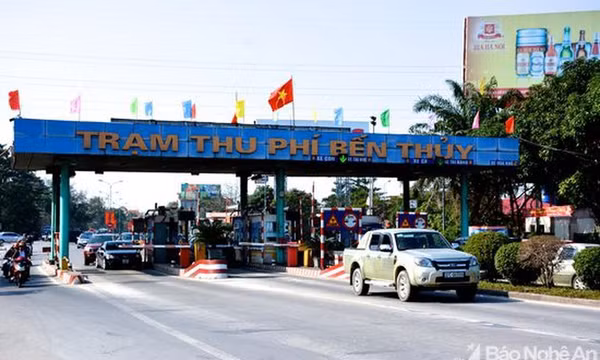 Dừng thu phí qua hai trạm Bến Thủy do chưa khắc phục hư hỏng