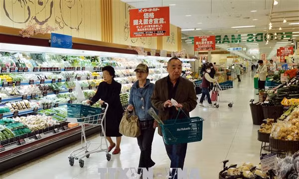 Nhật Bản: Hàng chục người gặp triệu chứng bất thường sau vụ nghi phát tán chất lạ ở khu mua sắm
